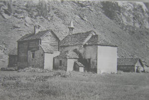 Agaro Chiesa e Casa Pastorale